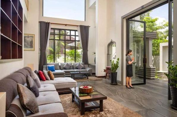 Model Temple Villa Сиемрип Экстерьер фото